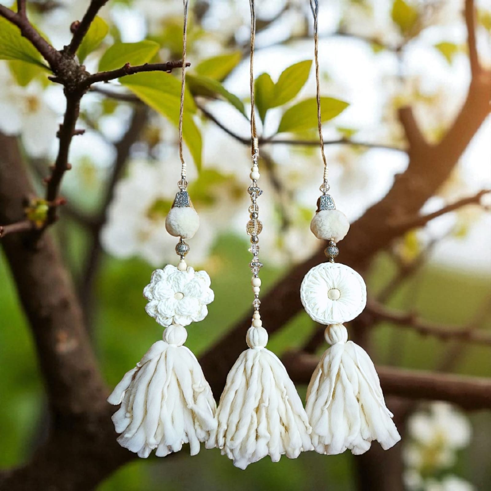 Colgante Borla Flor con Pompom Grande
