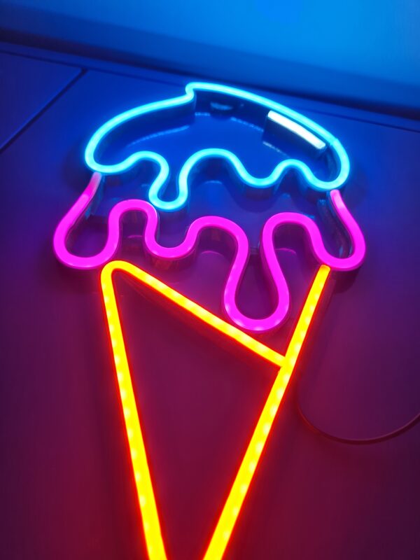 Cartel Neón Helado Cono 33cm X 18cm