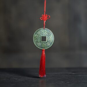 Colgante Rojo Moneda China Amuleto Chico