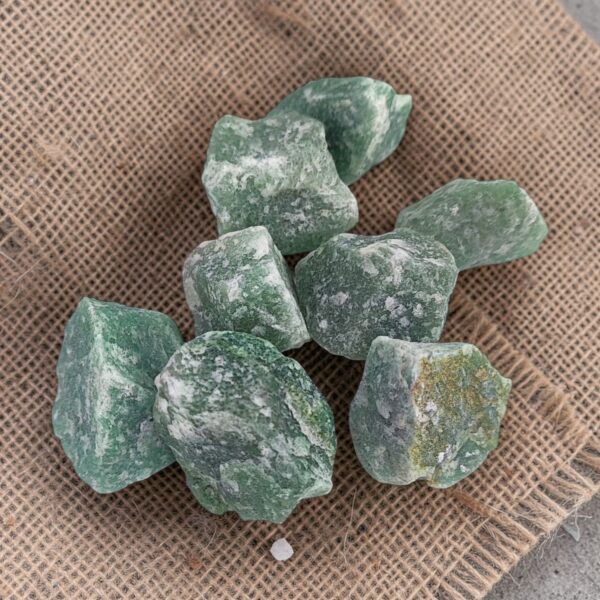 Piedra Energetica en Bruto Cuarzo Verde