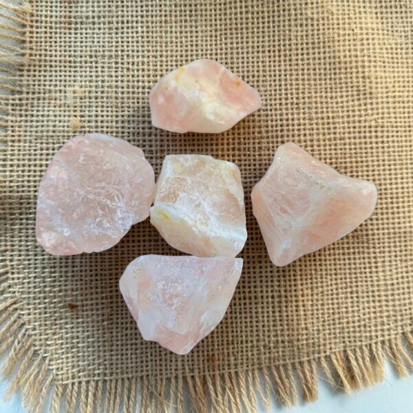 Piedra Energetica en Bruto Cuarzo Rosa