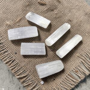 Piedra Energetica en Bruto Selenita