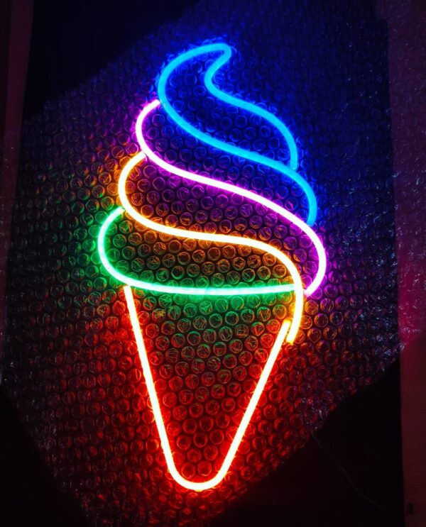 Cartel Neón Helado Cono 34cm X 18cm