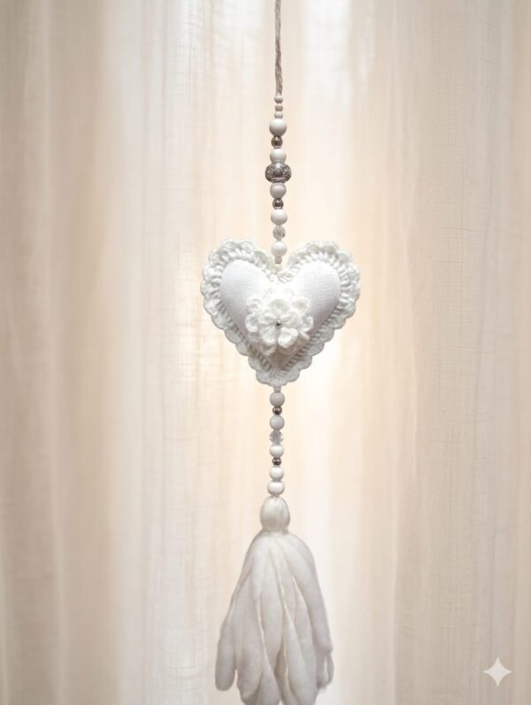 Colgante Corazon Grande Con Borla Lana