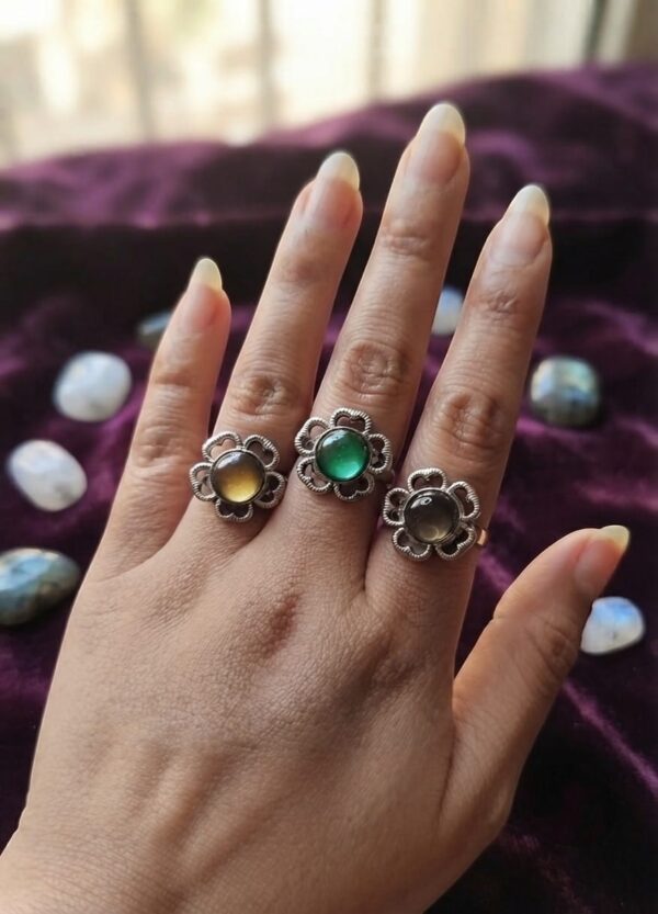 Anillo Piedra del Humor Flor Regulable