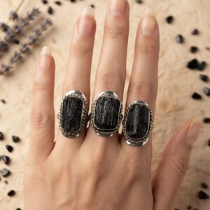 WhatsApp Image 2026-07-16 at 21.46.42 (1) Anillo Alpaca Regulable Piedra Energetica Turmalina Rustico