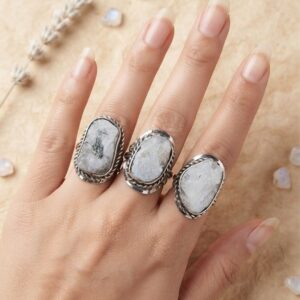 WhatsApp Image 2026-07-16 at 21.46.42 (2) Anillo Alpaca Regulable Piedra Energetica Piedra de la Luna Rustico