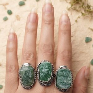 WhatsApp Image 2026-07-16 at 21.46.43 (1) Anillo Alpaca Regulable Piedra Energetica Cuarzo Verde Rustico