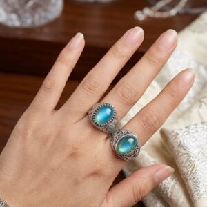 WhatsApp Image 2026-07-16 at 22.57.48 Anillo Piedra del Humor Labrado
