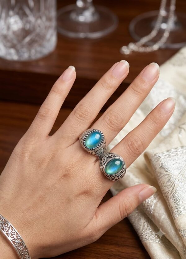 Anillo Piedra del Humor Labrado